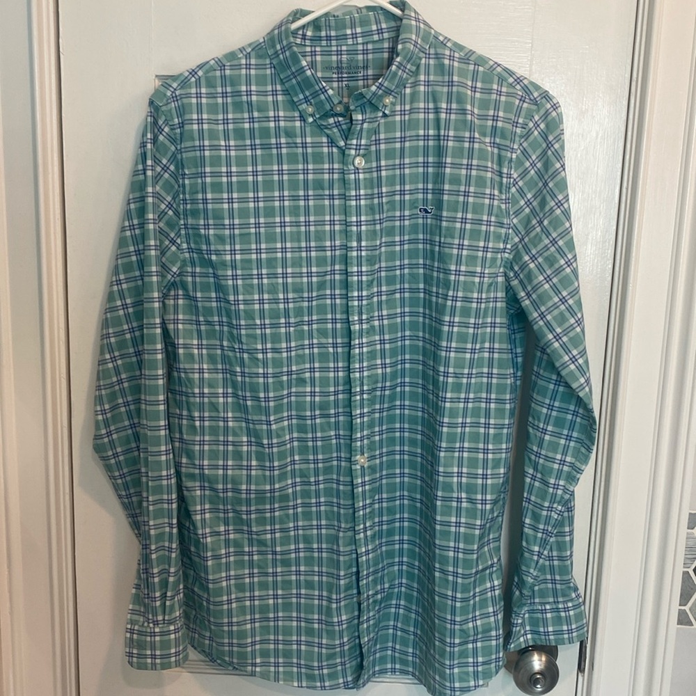 Vineyard Vines button down